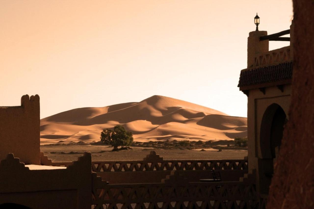 Hôtel Nasser Palace Merzouga Buitenkant foto